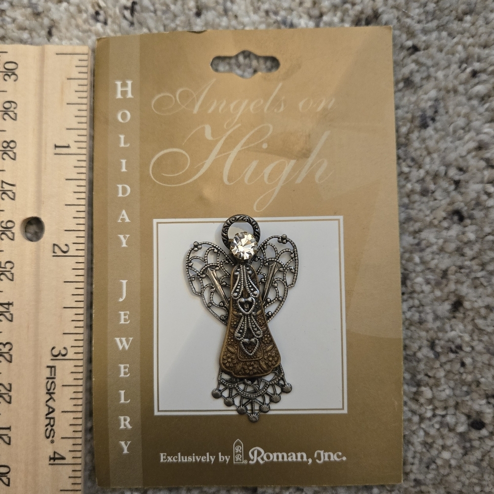 NWT Angel lapel pen